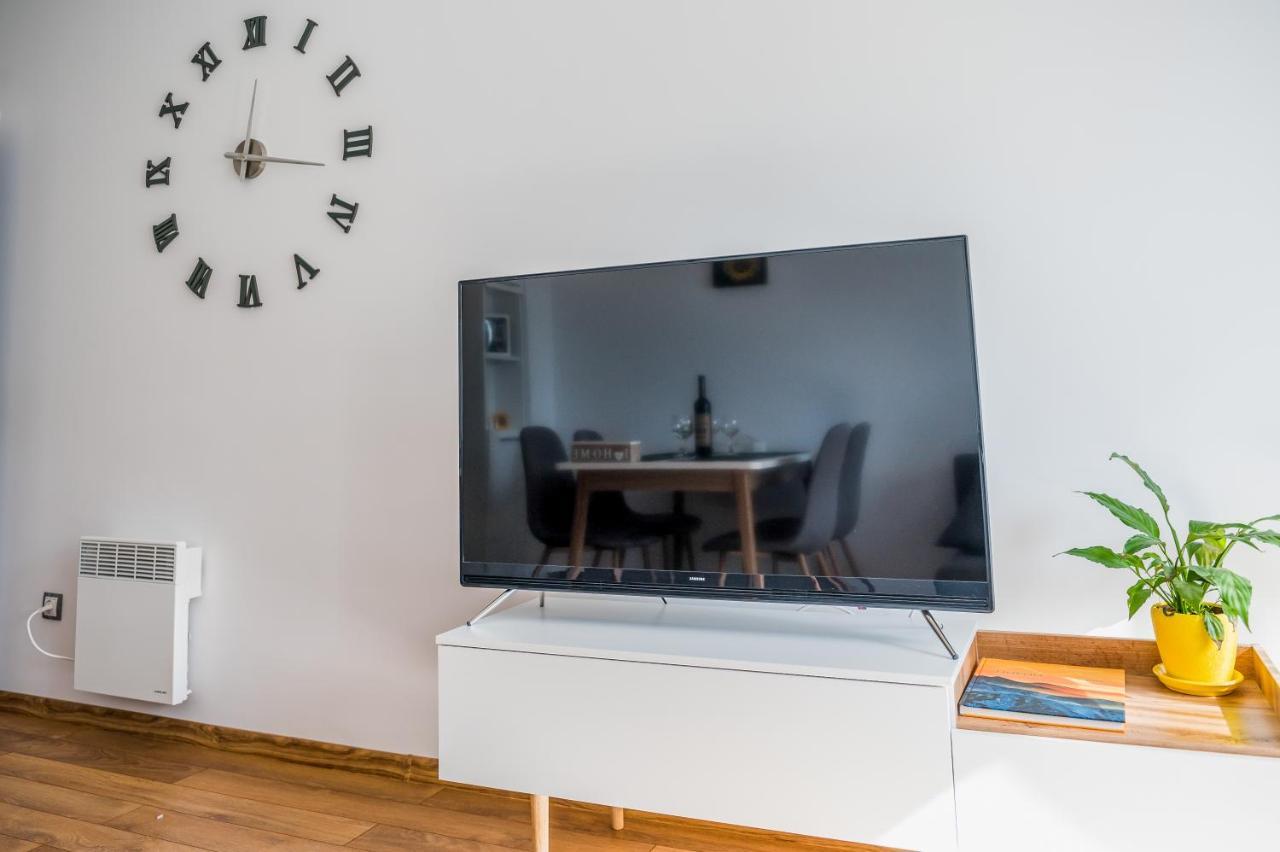 City View Apartment With 2 Bedrooms And Free Garage بلاغويفغراد المظهر الخارجي الصورة