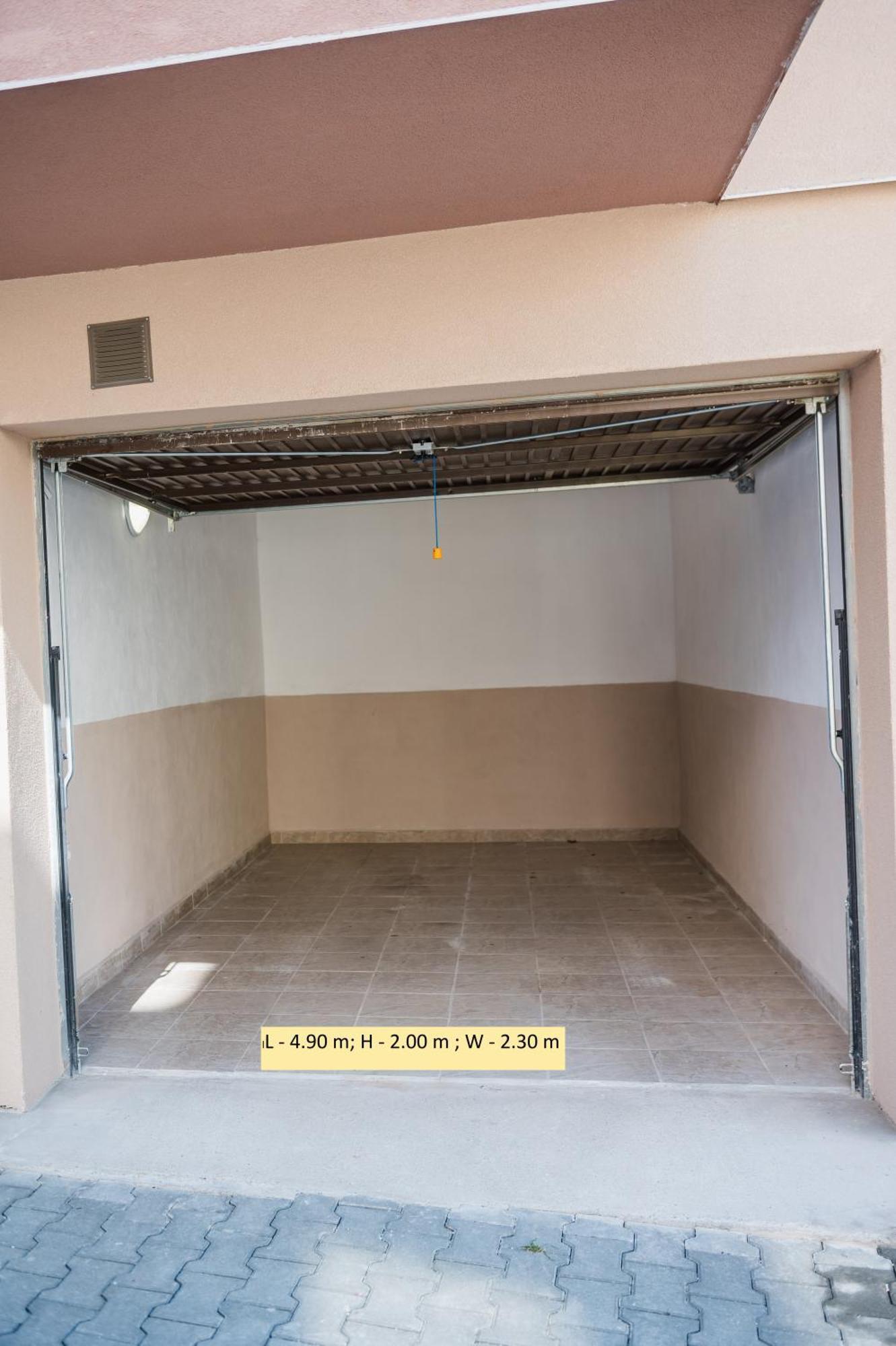 City View Apartment With 2 Bedrooms And Free Garage بلاغويفغراد المظهر الخارجي الصورة