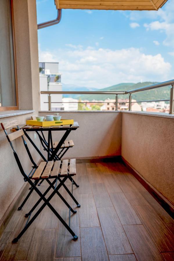 City View Apartment With 2 Bedrooms And Free Garage بلاغويفغراد المظهر الخارجي الصورة